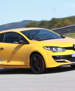 Megane 3 RS Trophy 1